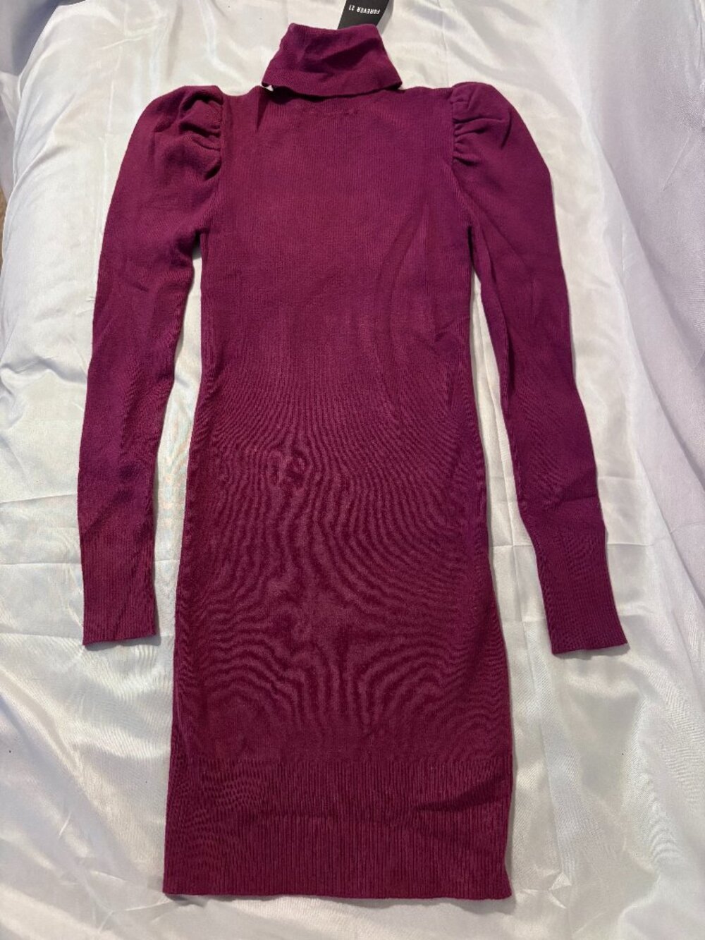 Forever 21 Burgundy Puff Sleeve Turtleneck Sweater Dress – Size Medium – NWT